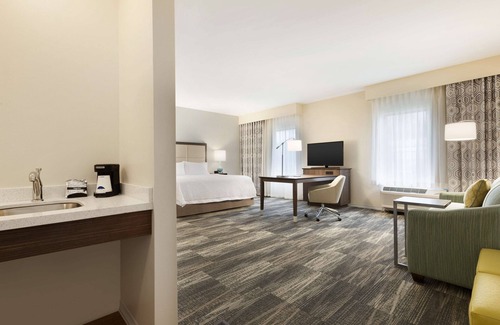 Niles Hotel | Hampton Inn & Suites Niles/Warren