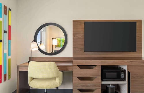 Oroville Hotel | Hampton Inn & Suites Oroville