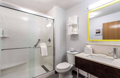 Palm Valley Hotel | Hampton Inn & Suites Phoenix-Goodyear