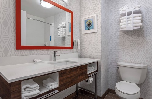 Richmond Hotel | Hampton Inn & Suites Richmond, IN
