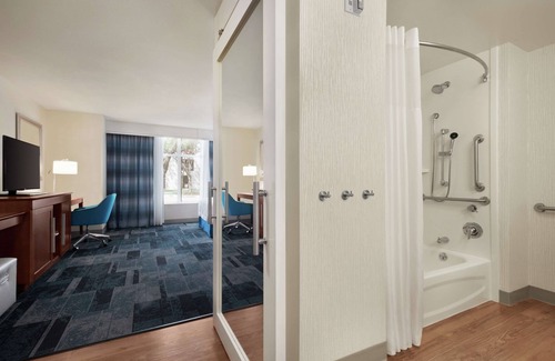 Rosemont Hotel | Hampton Inn & Suites Rosemont Chicago O'Hare