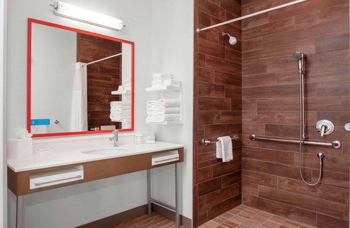 Overland Park Hotel | Hampton Inn & Suites Overland Park South