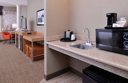 Woodland Hotel | Hampton Inn & Suites Woodland-Sacramento Area