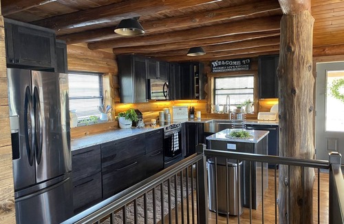 Itasca County Chalet De Esquí | Hand Hewn Cedar Log Home on Bigfork River in Itasca County - Effie & Bigfork MN