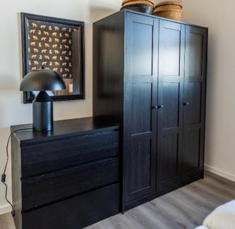 Schwerin Apartamento | Hangar 19 Superior Apartment mit Terrasse und Garten H7W1