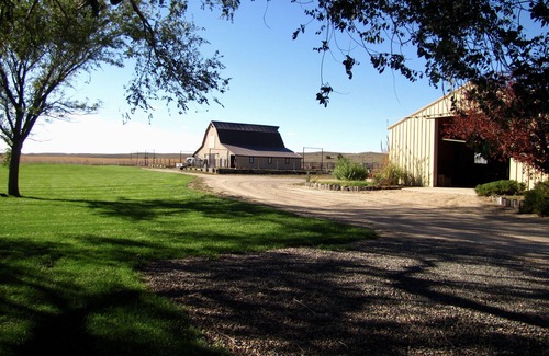 Lincoln County Casa | Hanging H Lodge in Sutherland, NE