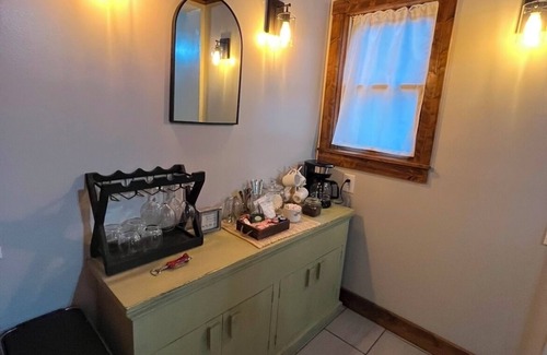 Hermann Cabaña | Hanna's Cottage in the Downtown Historic District of Hermann, Missouri