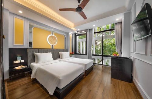 Hang Trong Hotel | Hanoi Royal Premium Hotel