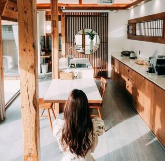 Andong Chalet De Esquí | Hanok spa stay 소연정