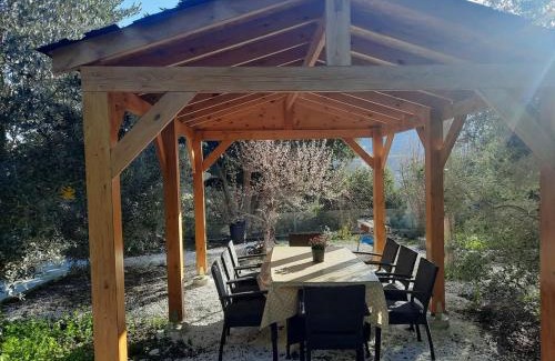 Agios Theodoros Chalet De Esquí | Happy Glamping Cy