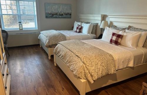 Sackets Harbor Hotel | Harbor House Inn