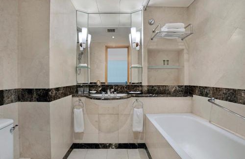 Tin Shui Wai Hotel | Harbour Plaza Resort City