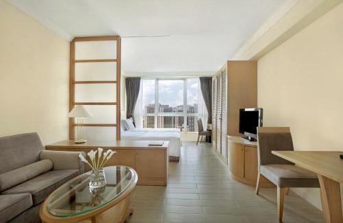 Tin Shui Wai Hotel | Harbour Plaza Resort City