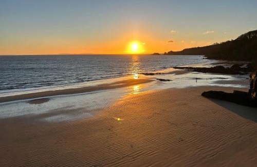 Saundersfoot Hotel | Harbour Stays - The Marine Centre, Saundersfoot Harbour, SA69 9HE
