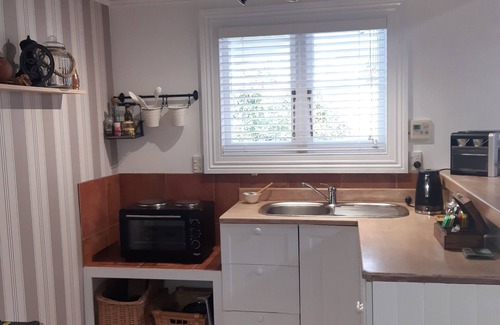 Onehunga Casa | Harbour View Cottage B&B