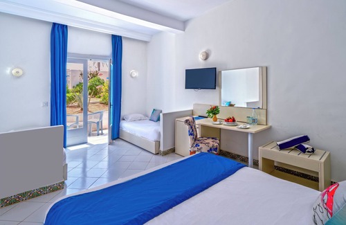 Aghir Hotel | Hari Club Beach Resort