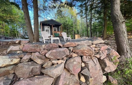 Town of Diana Cabina | Harrisville Love Shack