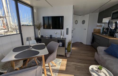 Wendtorf Alquiler De Eote | Hausboot Fjord Stella - Solarboot mit Biosauna in Wendtorf