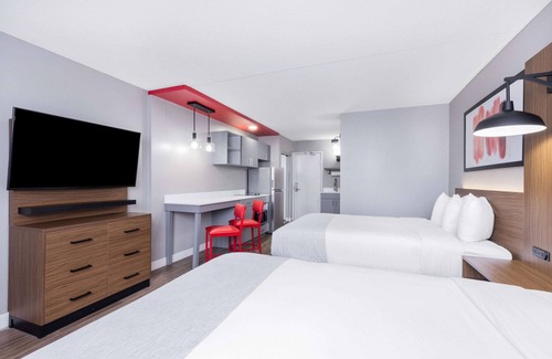 Wichita Hotel | Hawthorn Extended Stay by Wyndham Wichita Airport