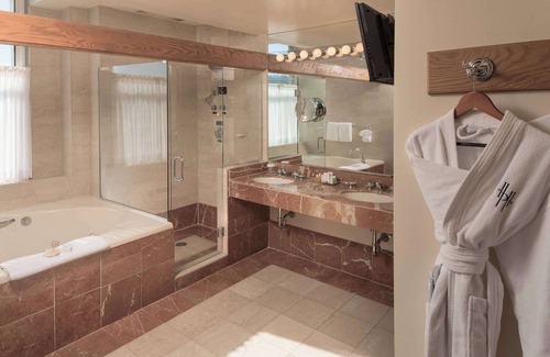 Downtown Asheville Hotel | Haywood Park Hotel, Ascend Hotel Collection