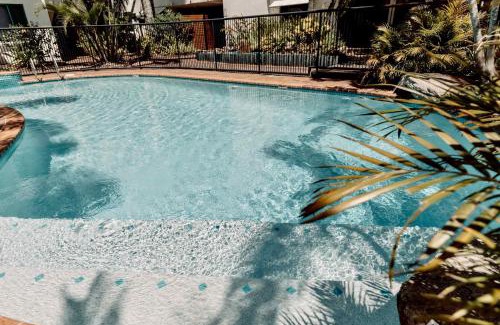 Alexandra Headland Apartamento | Headlands Beachside Retreat - 50 metres to beach