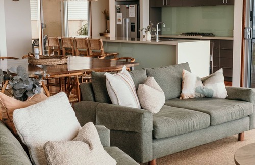 Port Fairy Villa | Hearns Beachside Villa 9