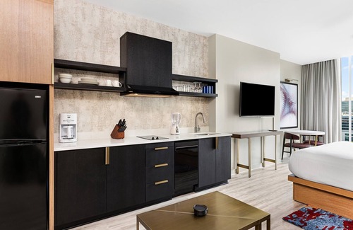 Downtown Atlanta Complejo | Heart of Downtown Atlanta Resort with Pool & Bar