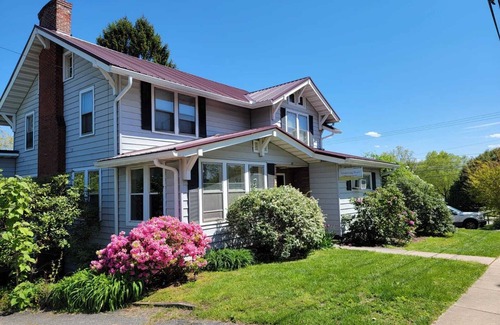 East End - Valley Street Apartamento | Corazón del centro de Asheville