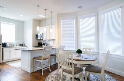 Hamilton Apartamento | Heart of Hamilton#6-Hamilton, Spooky Nook, Miami U- Pet Friendly