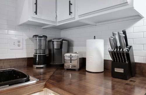 Village Grove Apartamento | Heart of Old Town (Gym, Jacuzzi)