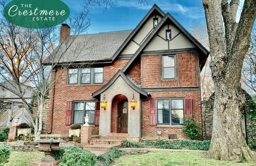 East Memphis Casa | Heated Pool✦Historic Tudor Home✦Crestmere Estate