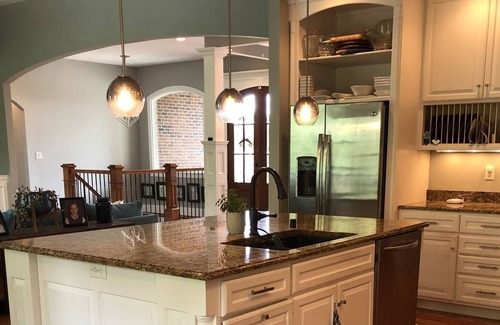 Shakes Run Casa | Heated pool on private cul-de-sac lot, sleeps 8