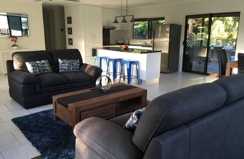 Trinity Park Casa | Espacio abierto privado tropical en Trinity