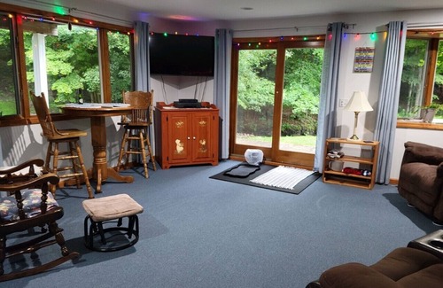 Forestville Apartamento | Heaven Sent - including you!