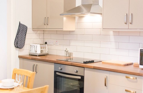 Hopton Cabaña | Campo Casa familiar | con acceso privado al gimnasio y canchas de tenis