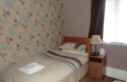 Perth Casa | Heidl Guest House partner with Grampian Hotel