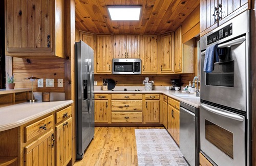 My Mountain Cabina | Heinrich's Hideaway Blue Ridge, GA