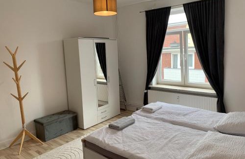 Neumuenster Apartamento | Helle Freude! Modern Apartment in central Location