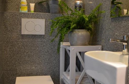 Saarlouis Apartamento | Henry II