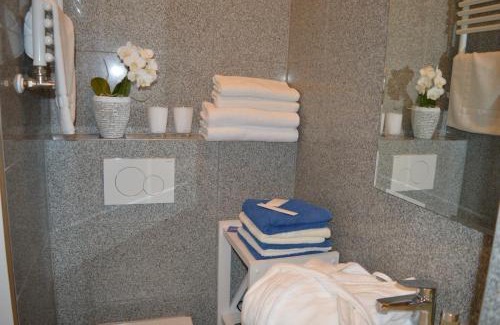 Saarlouis Apartamento | Henry II