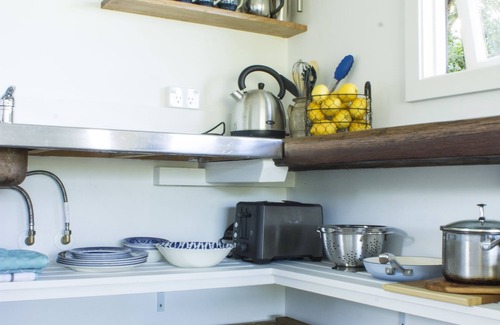 Haumoana Cabaña | Herb Cottage