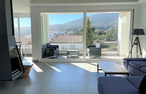 Cadaqués Casa | HERETAT - Casa con garaje a 5 minutos del centro