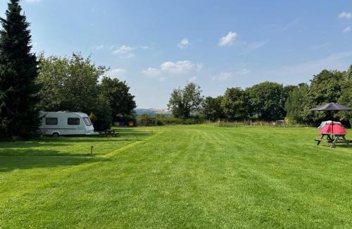 Grantham Casa | Herigerbi Park Woodland cabin