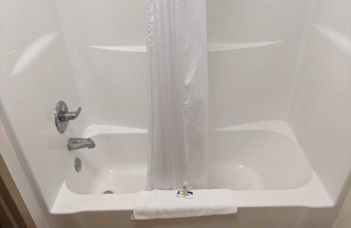 Amory Hotel | Heritage Inn & Suites