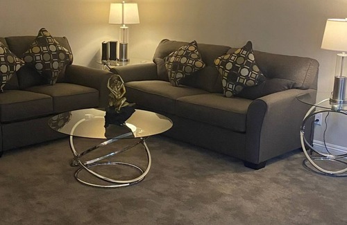 Downey Casa | Beautiful and Modern New House 2 Romantic and Nice Bedrooms