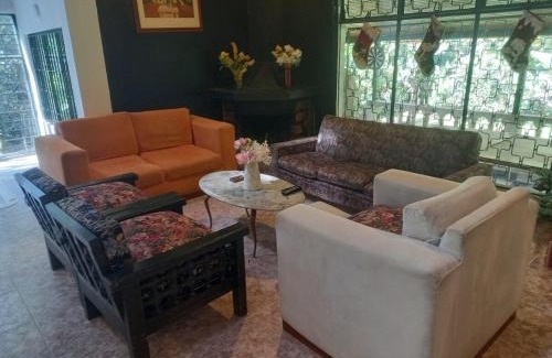 San Francisco Chalet De Esquí | Hermosa finca en San Francisco, Cundinamarca