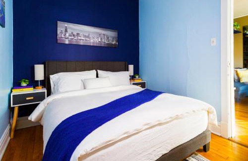 Hermosa Apartamento | Hermosa House apartment - Peaceful Quiet 3BR, Free Street Parking, Solar Powered, by Logan Square