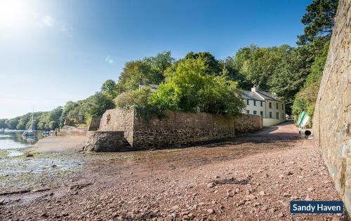 St Ishmaels Casa | Herondale