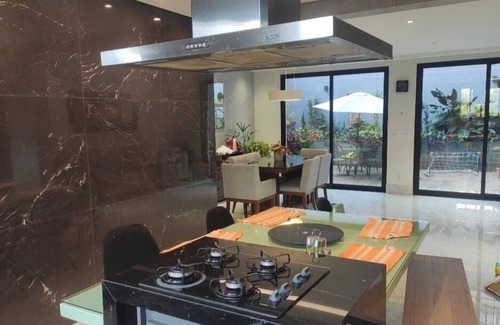 Santo Antonio Villa | Hidro, Pisc Aqc, Próx Savassi