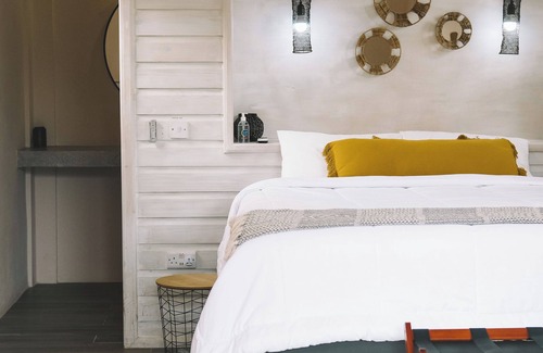 Calibishie Complejo | Hibiscus Caribbean Garden suite with pool